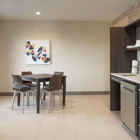 Home2 Suites By Hilton Woodland Hills Los Angeles Bagian luar foto