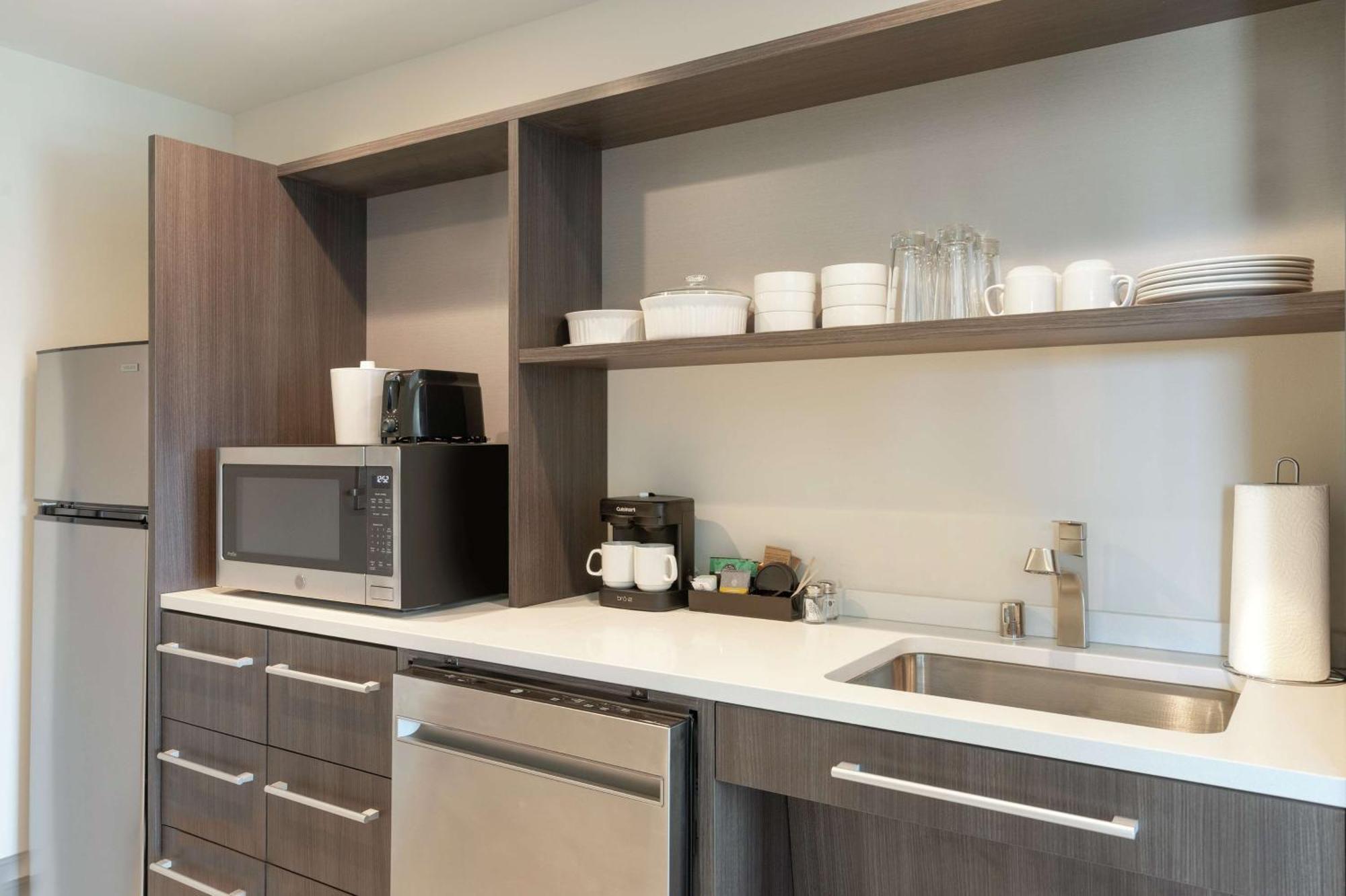 Home2 Suites By Hilton Woodland Hills Los Angeles Bagian luar foto