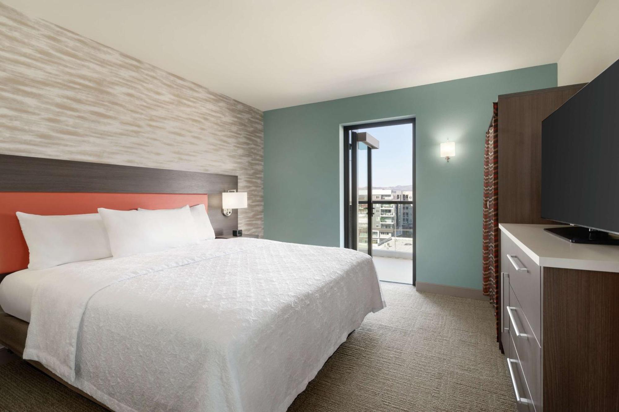 Home2 Suites By Hilton Woodland Hills Los Angeles Bagian luar foto
