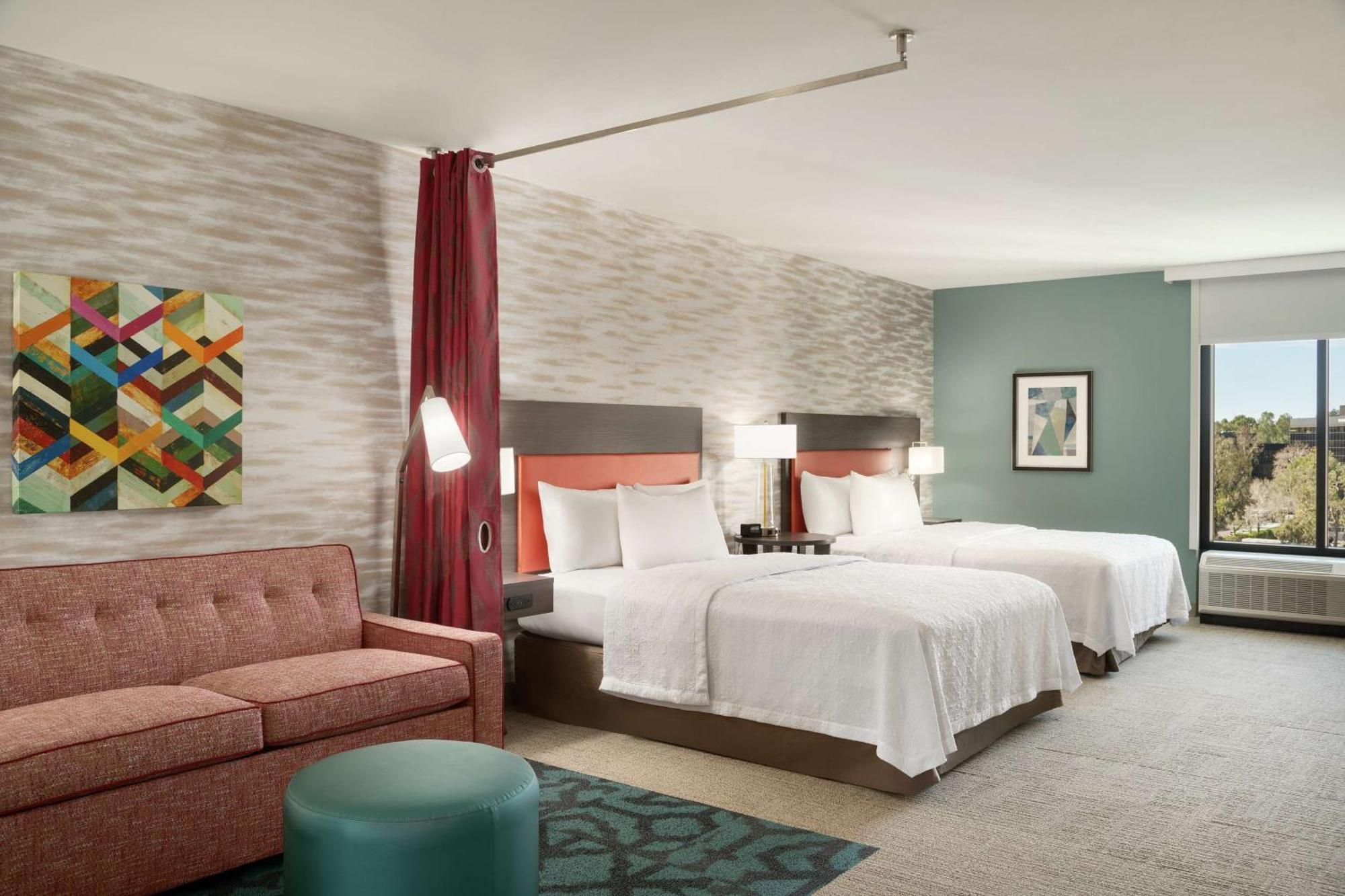 Home2 Suites By Hilton Woodland Hills Los Angeles Bagian luar foto